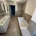 Badezimmerrenovierung. Ein Projekt von QArbeit.